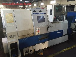  1998 Model Daewoo Puma 200m  MS C Eksenli Karşı Aynalı CNC Torna