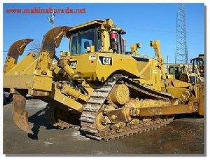 DOZER CATERPILLAR D8T