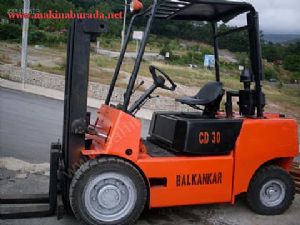 Satılık ismak Marka 96 Model Bakımlı Temiz Dizel Forklift