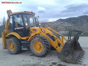 Kiralık  JCB 3 CX Kırıcı Yükleyici