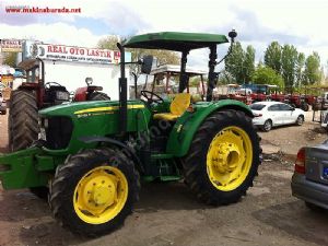 John Deere 5065 E 4x4 Traktör