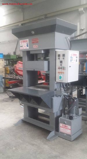 RUBBER HOT HYDRAULIC PRESS - KAUÇUK PRESİ