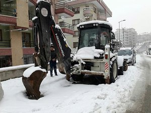 Acil Satılık 2013 Model Kazıcı Yükleyici