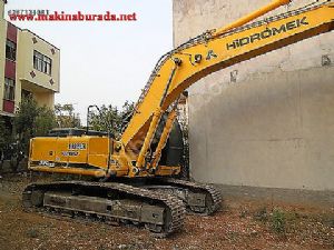 SAHİBİNDEN HİDROMEK 220 PALETLİ KEPÇE