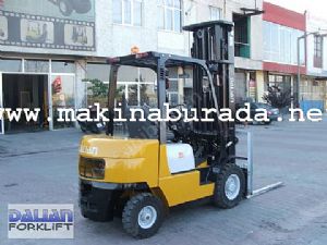 Mağazadan 300 TLye Kiralık 2,5 Tonluk Forklift