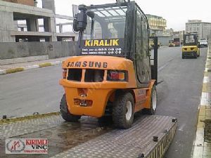 Kiralık 3 Tonluk Samsung Forklift