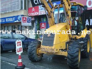 jcb 3cx 2004 model uzar bom önler 20  jant 5200 saatte