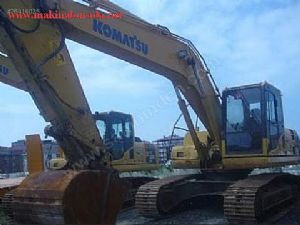 2 El 2007 Model Komatsu PC200-8