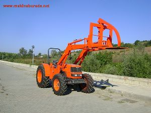 KUBOTA TRAKTÖR KEPÇE KUBOTA ME 9000 /CANLI TARIM İŞ MAKİNALARI