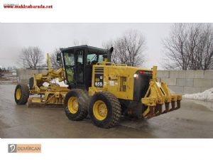 2002  Model Komatsu GD655 Rİiperli 7100 Saat