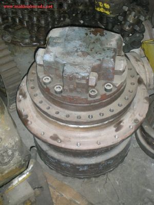 LİEBHERR 902-921 CAT 225 KOMATSU PC200 ÇUKUROVA 828B YÜRÜYÜŞ CERLERİ MAKİNA PARÇALARI