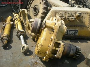 KOMATSU PC 200-3, CAT 225-215, CAT 955L- 235, Liebherr 902-921 KULE MOTORU VE HARMAN DİŞLİSİ